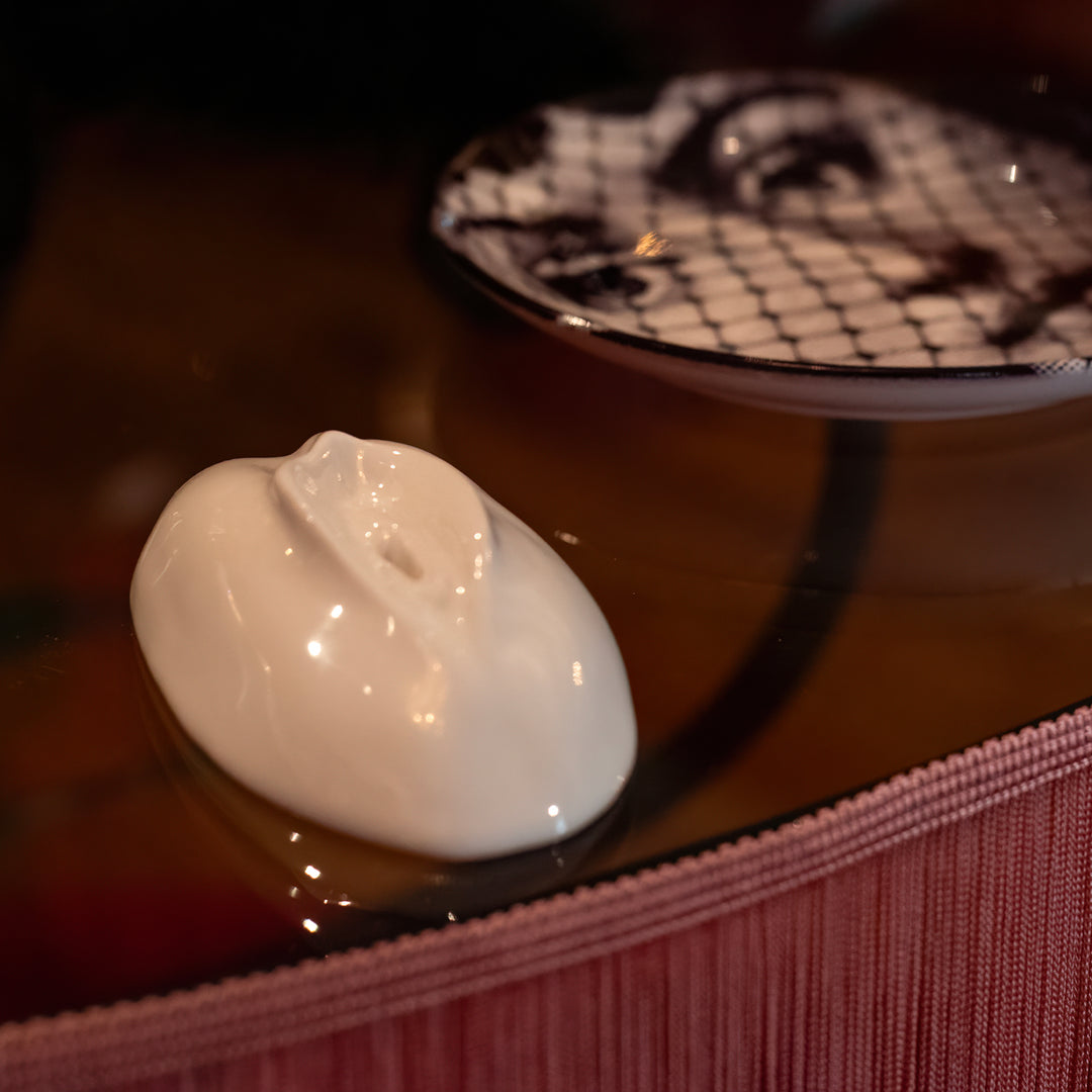 LEI - SOPRAMMOBILE IN CERAMICA