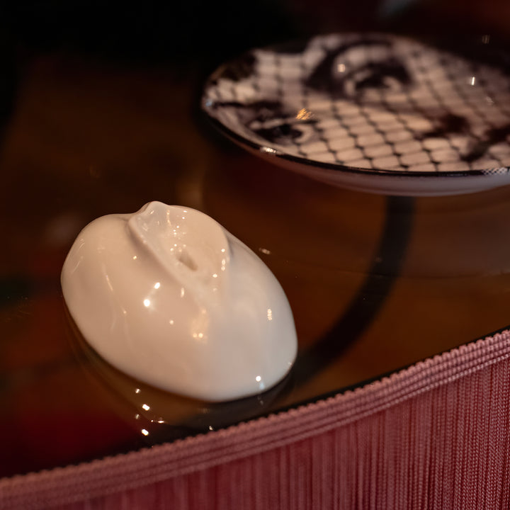 LEI - SOPRAMMOBILE IN CERAMICA