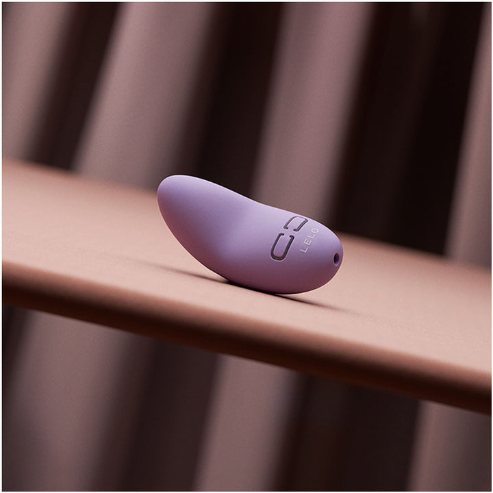 LELO - LILY 3 CLITORAL VIBRATOR LAVENDER